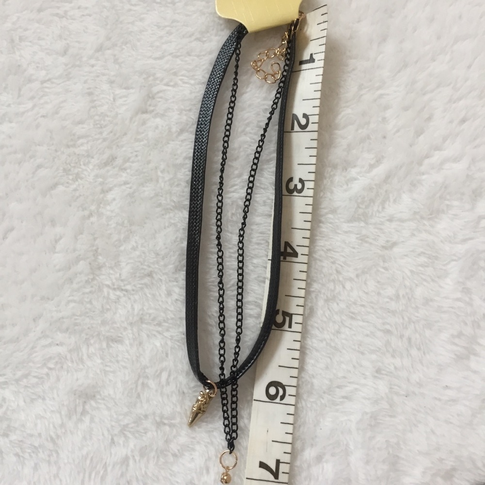 Faux diamond Pedant black choker necklace - Picture 5 of 6